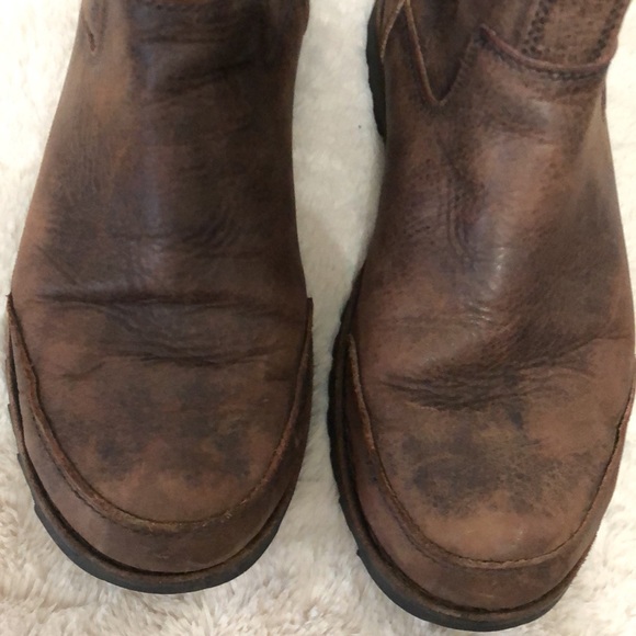 UGG Men’s Ankle Brown Leather Pull On Boots, Size 8.5, Rubber Sole main image 14